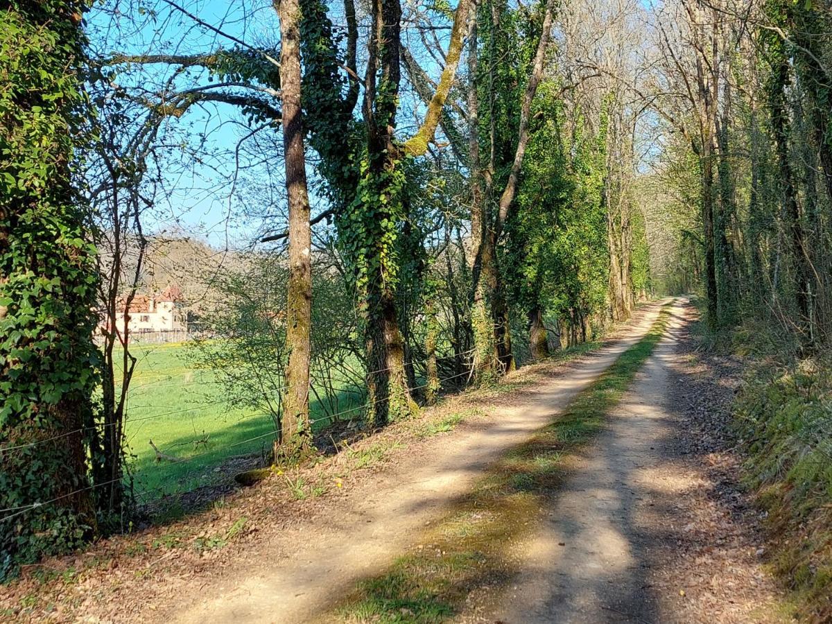Ferme Des Petites Oreilles 4 Etoiles Montignac-Lascaux Bagian luar foto